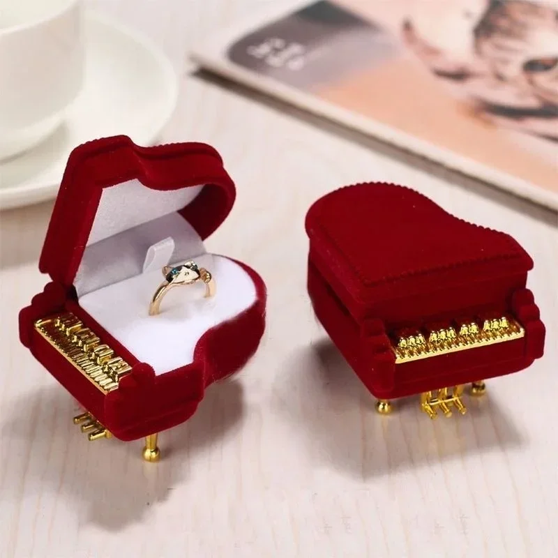 New Creative Cute Piano Shape  - Velvet Jewelry Box 评论和价格