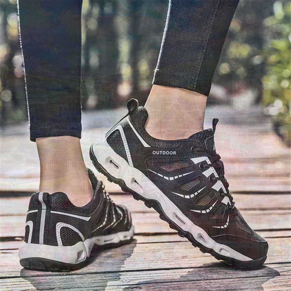Sumer Round Tip Silver Sneaker - Luxury Lifestyle For Women 评论和价格