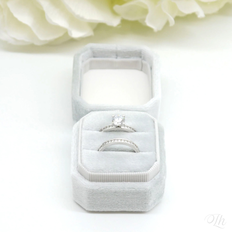 Personalized Wedding Ring Box  - Velvet Jewelry Box 评论和价格